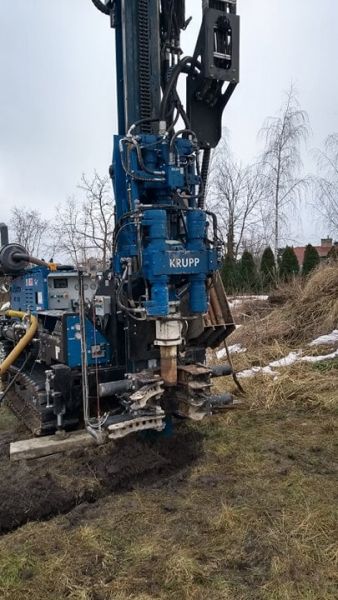 Oferujemy Gruntowe pompy ciepła z kolektorem pionowym - zdjęcie 1