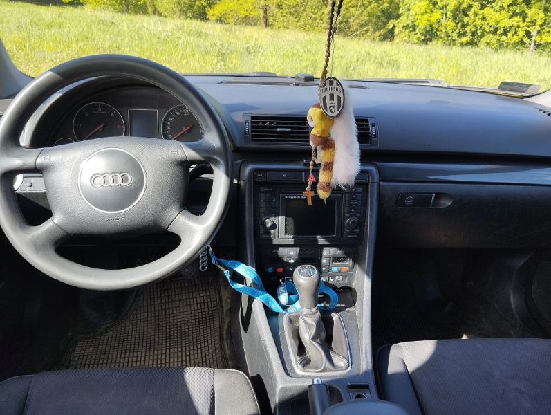 Audi  A4B6 1.9 Tdi  130 km 6 Biegów,Navi,Nagłosnienie BOSE - zdjęcie 4