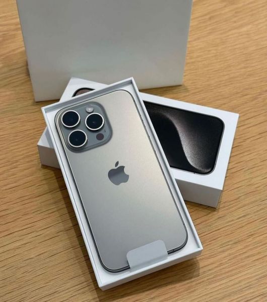 Apple iPhone 15 Pro koszt 500 EUR i  iPhone 15 Pro Max  koszt 540 EUR - zdjęcie 8