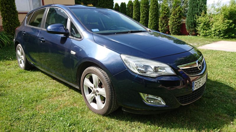 Opel Astra IV 1.4 J Hatchback - zdjęcie 3