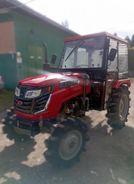 Ciągnik, traktor 50kM napęd 4X4 - zdjęcie 1