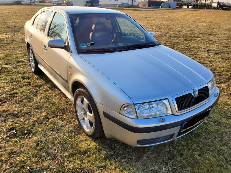 Skoda SLX 2002 rok Bogata wersja. - zdjęcie 1