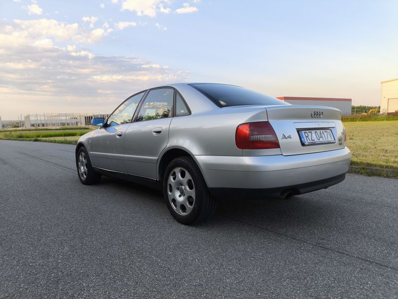 Audi A4 B5 1.8, 125 KM, rok 1999 - ładna, ZADBANA - zdjęcie 1