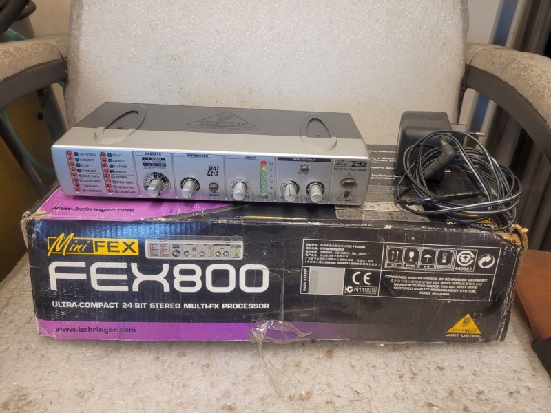 Behringer FEX800 Multiefekt procesor kamera pogłosowa echo - zdjęcie 2