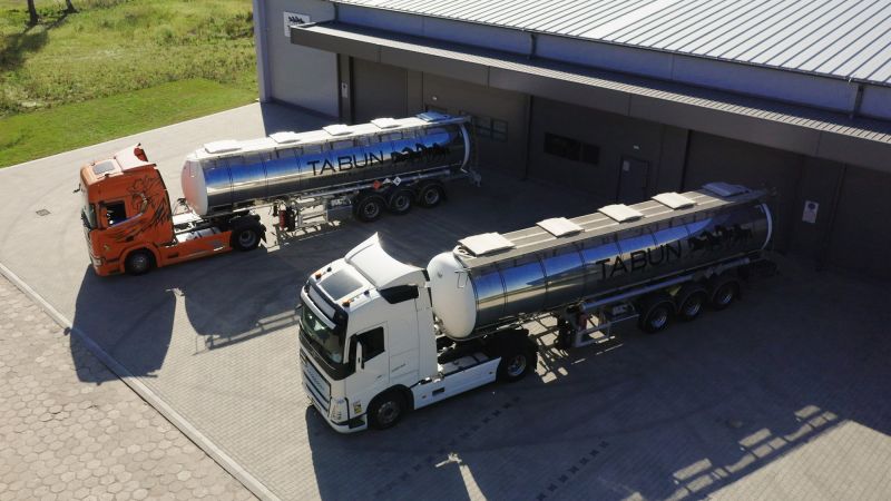 Transport cysterny - substancje, ładunki płynne, chemikalia i ADR - zdjęcie 2