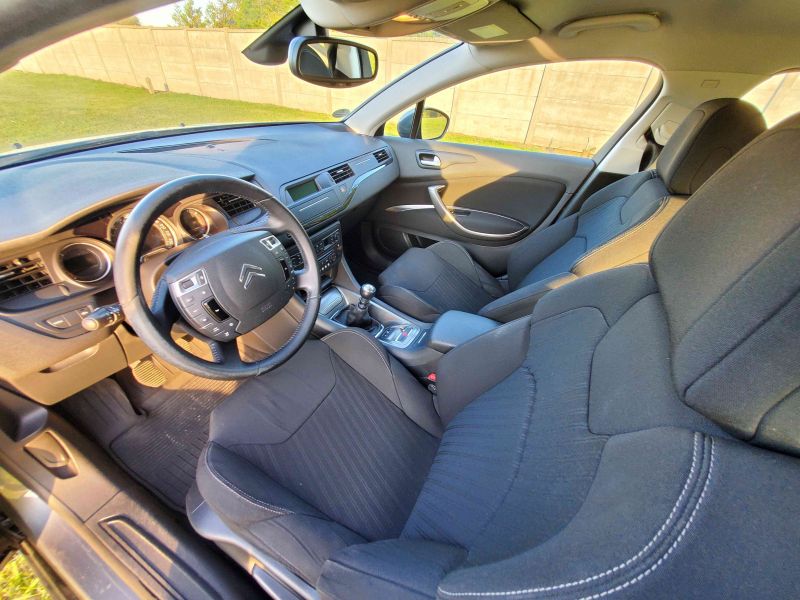 Citroen c5 niski przebieg 156500 km - zdjęcie 9